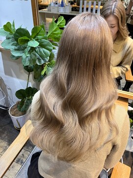 ヨンセンチメートルヒロサカ(4cm HIROSAKA) 髪質改善トリートメント