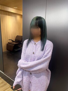 アロマヘアルーム 横浜店(AROMA hair room) くすみグリーン/ストレートミディ/ツヤ感カラー/韓国風へあ/艶感