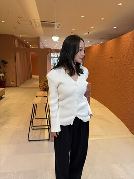 ニナ 梅田(nina) 【nina】左近鈴乃ちゃん×オリーブカラー