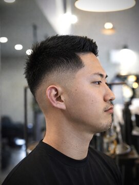 ジ オブスキュア(THE OBSCURE) 清潔感を極めた王道フェードショート