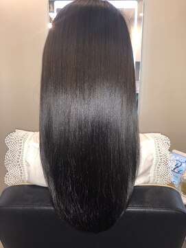 アールサロン アオヤマ(Rr SALON AOYAMA) プラチナミネコラストレート