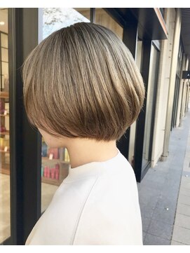 アテナ 六本松店(ATENA) ボブ/内巻き/外国人風カラー