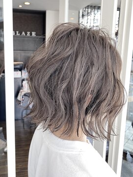 ブレイズ ザ サロン(BLAZE THE SALON) 地毛から作るハイ透明感!!暗めブラウンアッシュ【BLAZE 大庭】