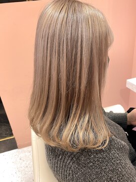 シェリエ(Cherie) ミルクティーベージュ/ブロンド/ベージュカラー/ベージュ