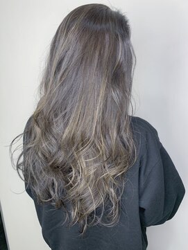 モルニ(MORNI) アッシュグレー_マロンベージュ Aラインボブ かきあげ