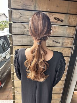 バース プレイス(BIRTH PLACE) シンプルローポニー