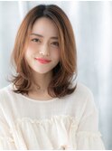 外国人風ハイトーンカラー外ハネくびれロブk古河20代30代40代