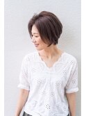 横顔美人ナチュラルくびれヘアレイヤーショートこなれヘア