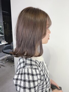 アンダーバーホワイト 泉佐野店(_WHITE) ☆切りっぱなしボブ　愛されショートボブ　小顔ボブ