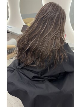 リュストル 町田(LUSTRE) 大人ハイライトカラー