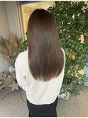 カーキベージュ