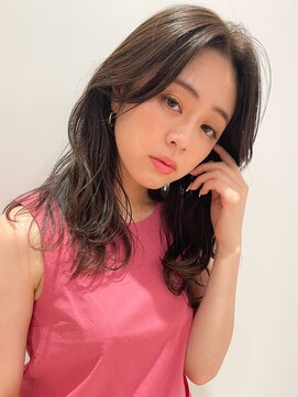 ヴィヴィ(VIVIE) 2030代40代50代ハッシュカット小顔レイヤーひし形韓国くびれヘア