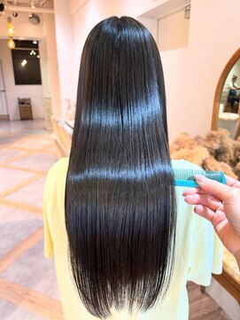 アンド ラ ブランシュ(&.La Blanche) 暗めカラー/ミディアムヘア/デザインカラー/縮毛矯正