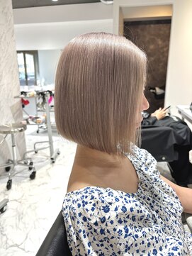 アール(ART) ボブ×フォギーベージュ