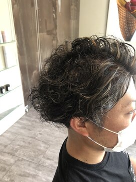 ロンド(Le Rond) メンズ/スパイラルパーマ/ツーブロック/無造作パーマ/