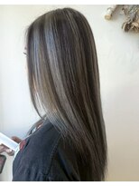 グラヘアーストーリー(gra HAIR STORY) 太めハイライト×コントラストカラー