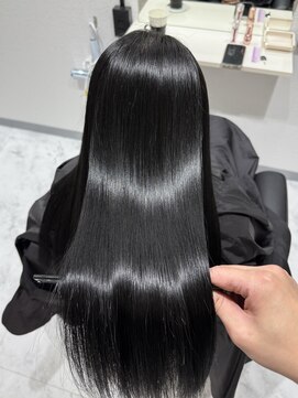 ヴィア 京都烏丸(Via) 髪質改善/トリートメント/ブルーブラック/縮毛矯正/20代/30代