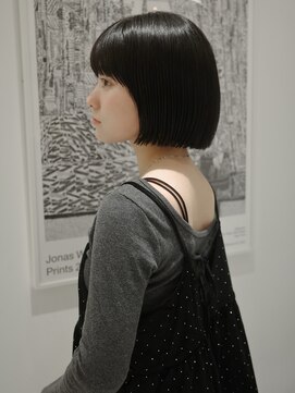 ノーヴァン デフォーム(NOVAN DEFORM) 顎ラインのミニボブ