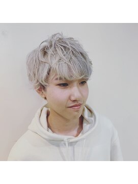 アズール 草加(azule) ホワイトミルクティーベージュ