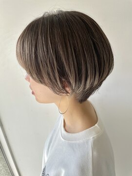 ヘアーアンドエステティック ヴェリス(hair&esthetic Velis) 【Velis】前下がりショートボブ♪