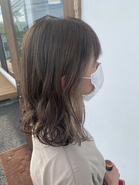 スレッド(SRED) ゆる巻きベージュ