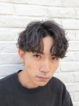 フィフス 原宿(fifth) メンズツーブロックマッシュ束感ショート波巻きスパイラルパーマ