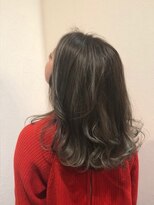 ヘアストーリー リズム(hair story r ism)&nbsp;バレイヤージュからのシルバーグラデーション♪30代40代50代
