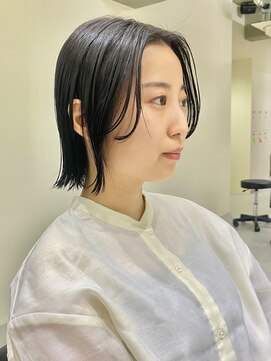 フイ(HUI) 20代30代40代小顔ハンサムショートアッシュブルーブラック