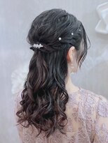 アトリエビューティーアミュ(atelier beauty AmU) 結婚式 二次会 お呼ばれ 編みこみハーフアップ×パールピン