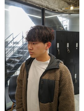 スレイ 西宮(SLAY) 波巻きハイライトアップバングツーブロックマッシュ