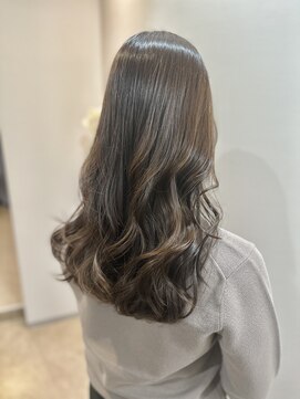 クム(QUMU) グレージュブラウンカラー☆