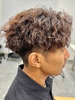 フゥ 宇都宮(FeU)&nbsp;波巻きスパイラルパーマメンズマッシュパーマツイストパーマ