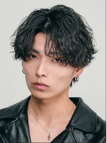 フィフス トウキョウ (fifth TOKYO)&nbsp;渋谷緩め波巻きスパイラルパーマシャドウパーマセンターパート