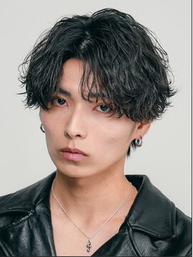 フィフス トウキョウ (fifth TOKYO) 渋谷緩め波巻きスパイラルパーマシャドウパーマセンターパート