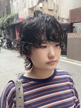 ウィーク 梅田(UiiC) メンズライクなマッシュウルフパーマ UiiC 中平鮎歌