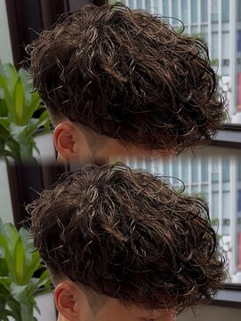 ステラ(STELLA) スペインカール/スパイラルパーマ/外国人風パーマ/メンズパーマ