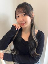 アンニュ(annuy) ハーフアップ インナーカラー 韓国ヘア 顔周りカット 20代 10代