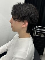 ピア ヤクイン(Pia Yakuin) 波巻きパーマ/シャドウパーマ/センターパート