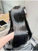 <ゲスト>ワンカラーで、透明感のある暗髪ブルーブラック