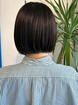 ベルメール ヘアー(Belle mer hair)&nbsp;ミニボブ 切りっぱなし ダークアッシュグレー 20代 髪質改善 艶