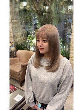 モナン 新宿(Monan) ブリーチ1回で作るミルクティーベージュ