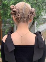 グラムアッシュ(GLAM ASH)&nbsp;ヘアアレンジ ヘアセット ツイン 結婚式 お呼ばれ アップヘア