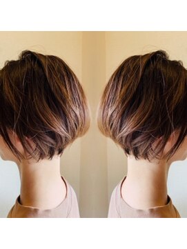 ウェイク ヘアー メイク(wake hair make) 30代 40代 50代に大人気☆大人ショートボブ【アッシュウェイク】