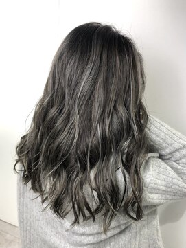 フォーク(FOLK) KASUMI 外国人風コントラストハイライト/シルバーグレー【FOLK】