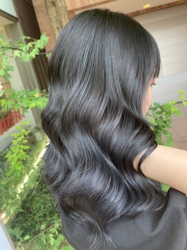 マティス 表参道(matiz) ミスティ×グレー/レイヤーロング/プラチナカラー/艶カラー