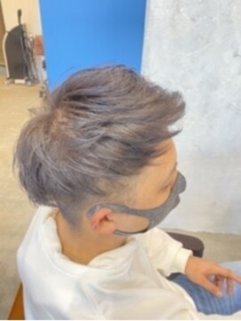 レム 阿佐ヶ谷(REM) 無造作刈り上げ×ハイトーンカラー