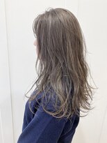 コワファースト  させぼ五番街店(COIFF1RST)&nbsp;ハイライトたっぷりのオリーブグレージュ♪