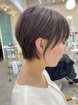ロミー 本厚木(ROMMY.)&nbsp;大人可愛い小顔ショートレイヤー　くびれ　丸み