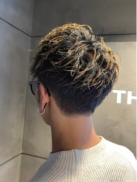 ディスイズバーバーセカンド(THIS IS BARBER 2nd) ハイライト メンズショートツー ナチュラル刈り上げ短髪