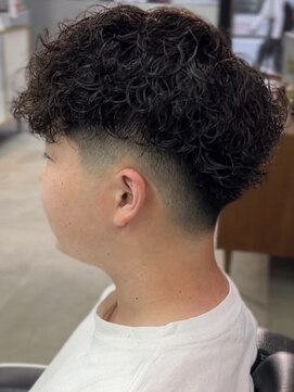 メイン(MENIN) 【Insta@leo_takahashi_14】スペインカール[相模大野/メンズ]